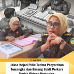 Kepala Seksi Tindak Pidana Umum Kejari Pidie Terima Pelimpahan Tahap II Perkara Pencurian